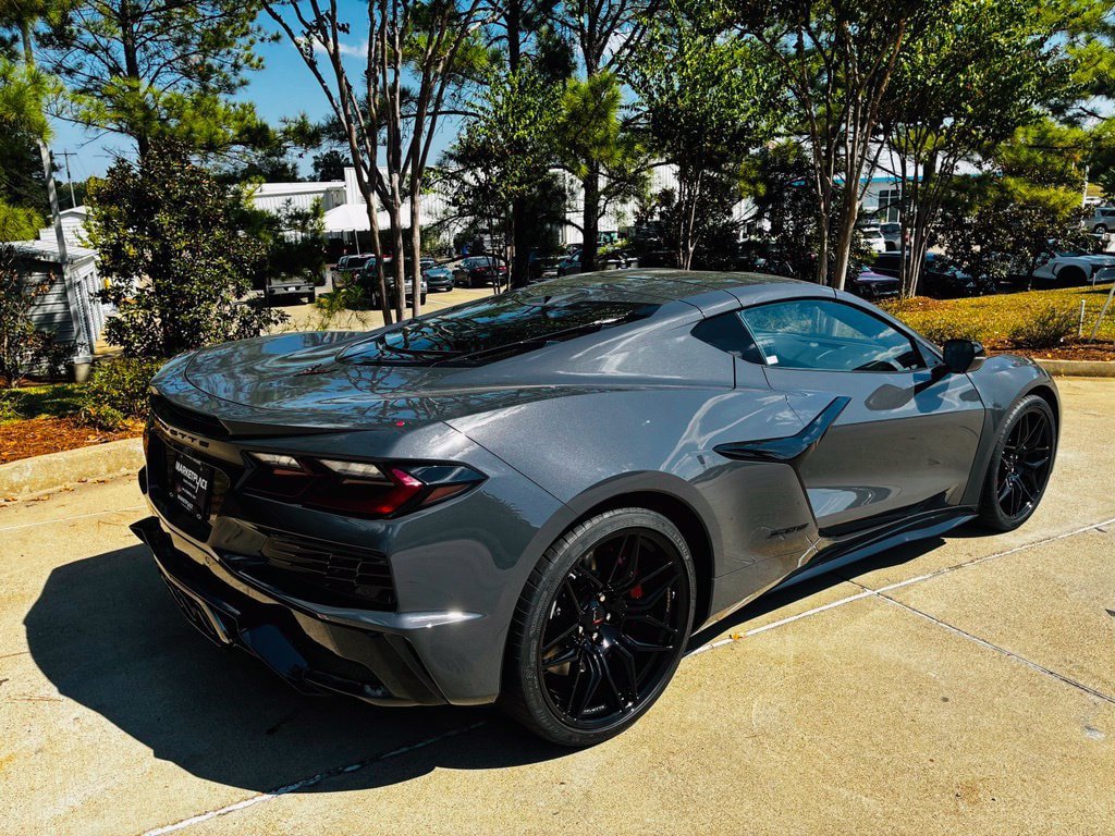 New 2027 Chevrolet Corvette Z06 w/ Battery Protection Package RWD image 8