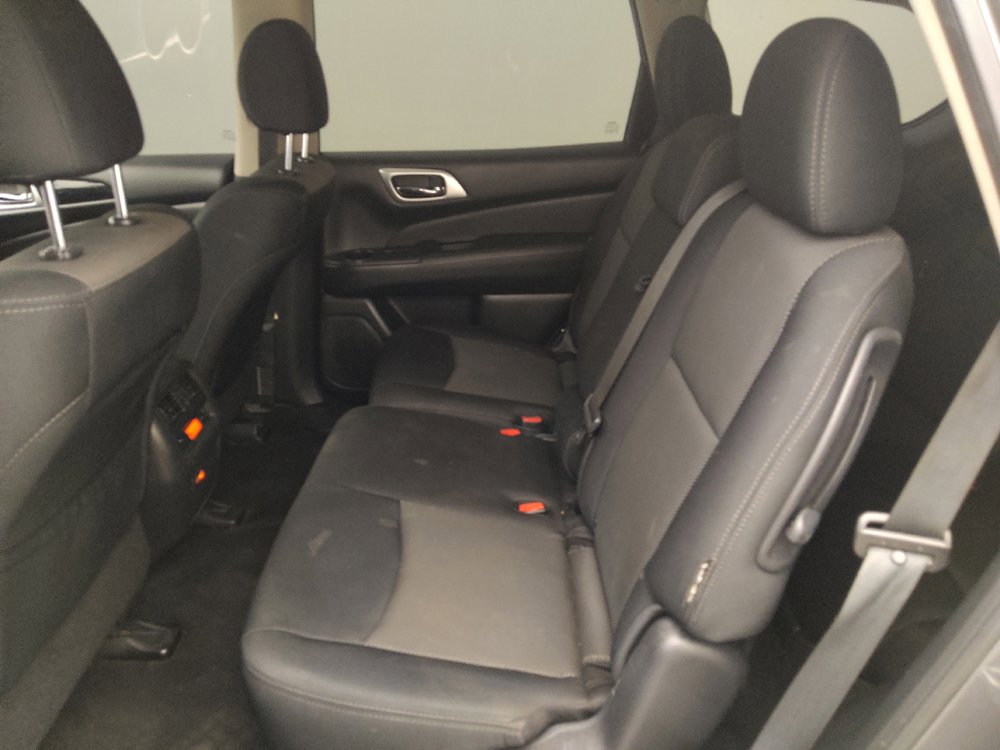 Used 2019 Nissan Pathfinder S FWD image 18