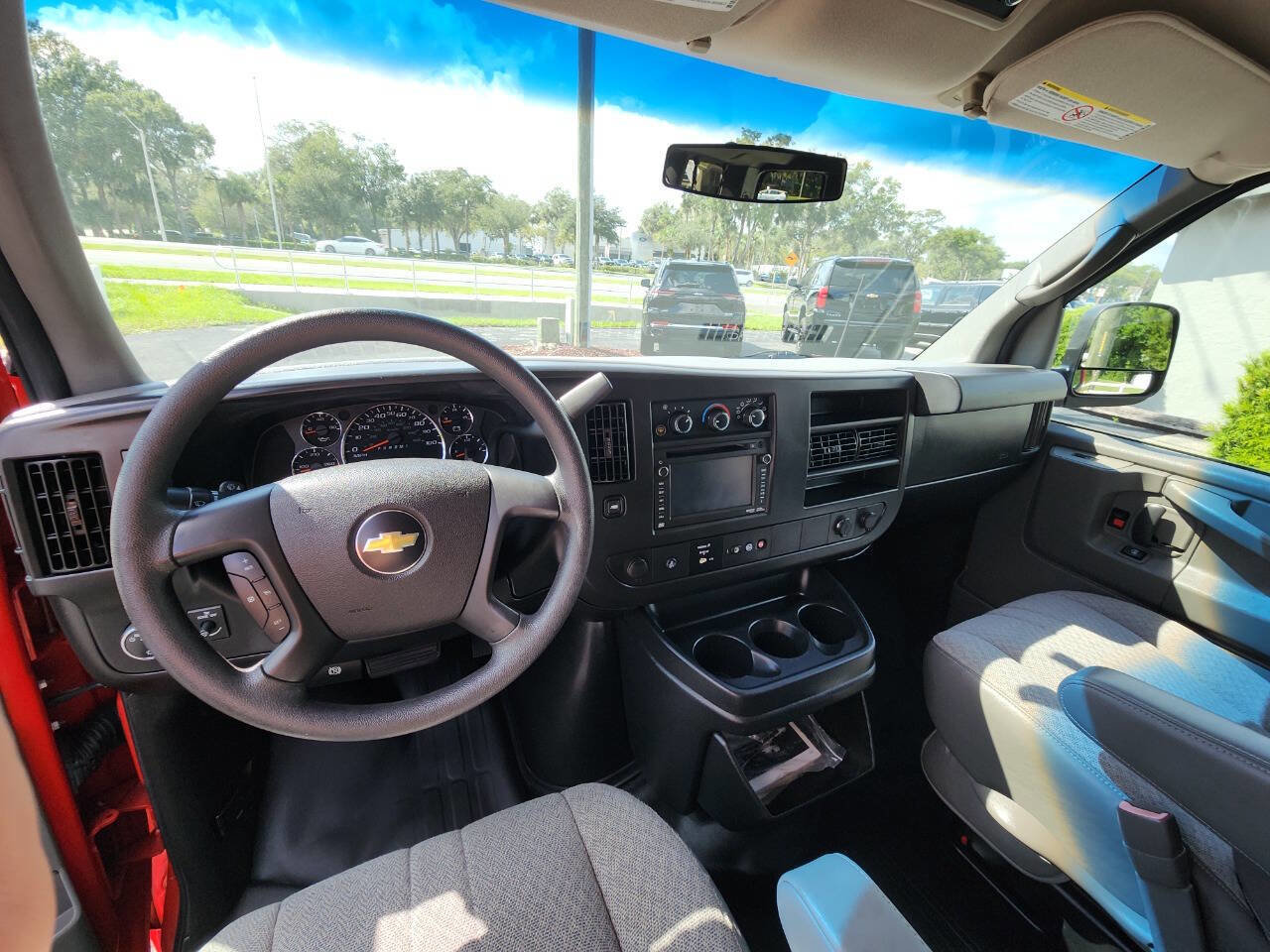 Used 2014 Chevrolet Express 3500 LS image 17