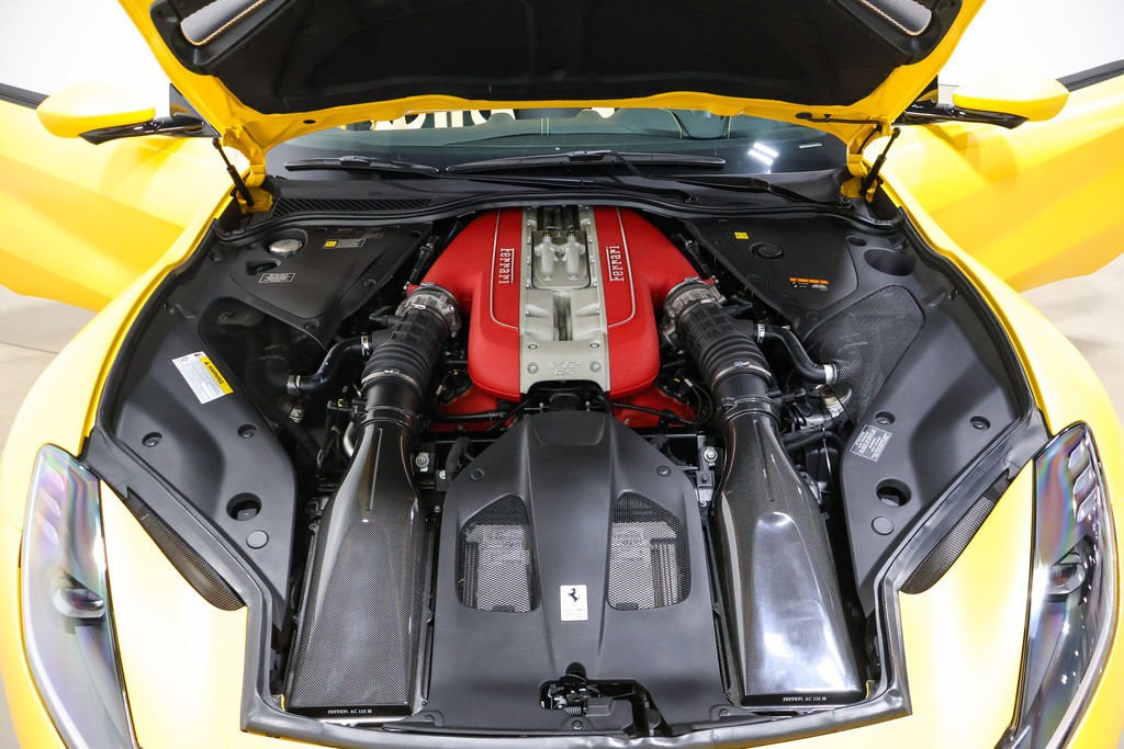 Used 2022 Ferrari 812 GTS image 59