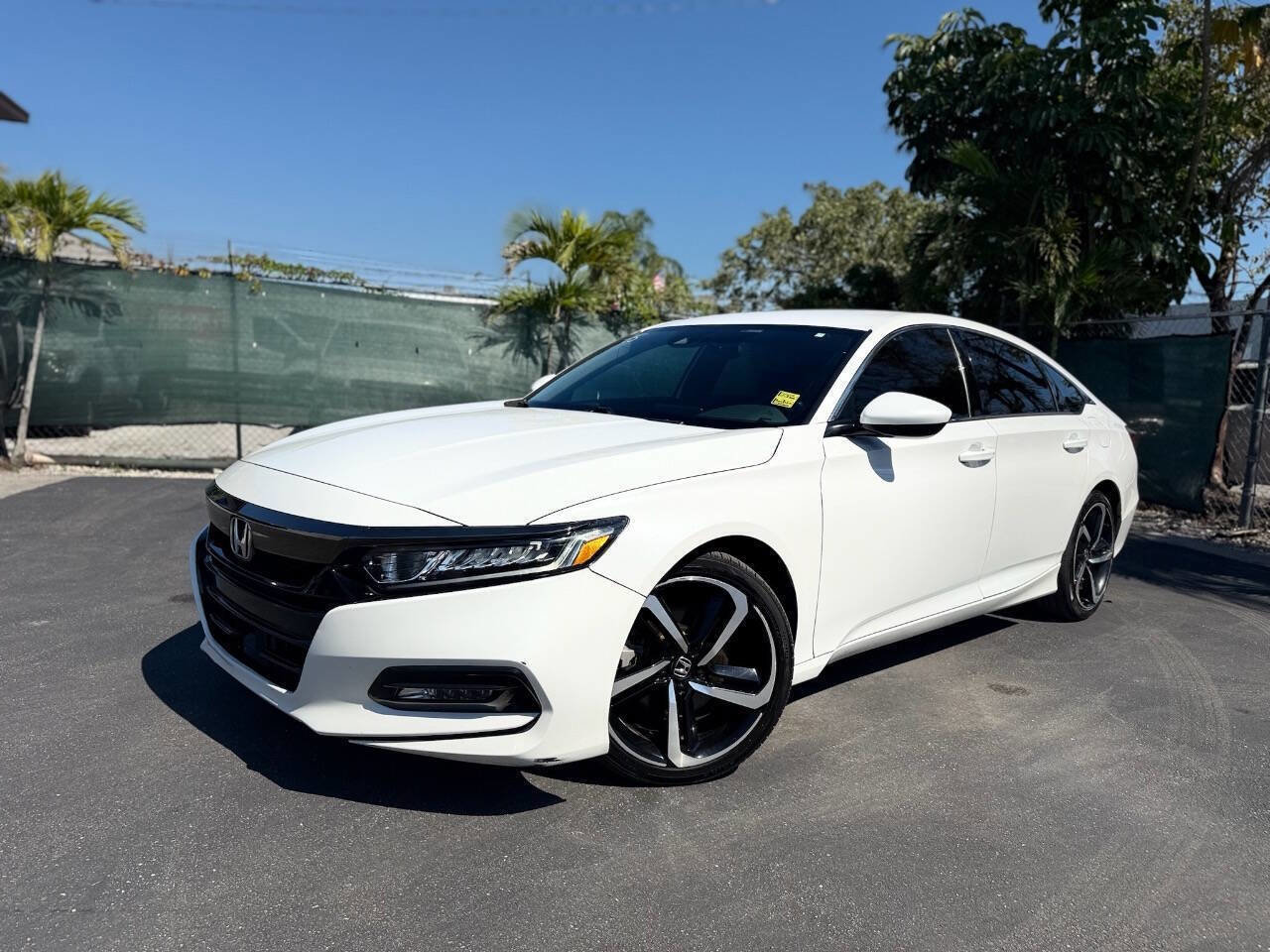 Used 2020 Honda Accord Sport image 3