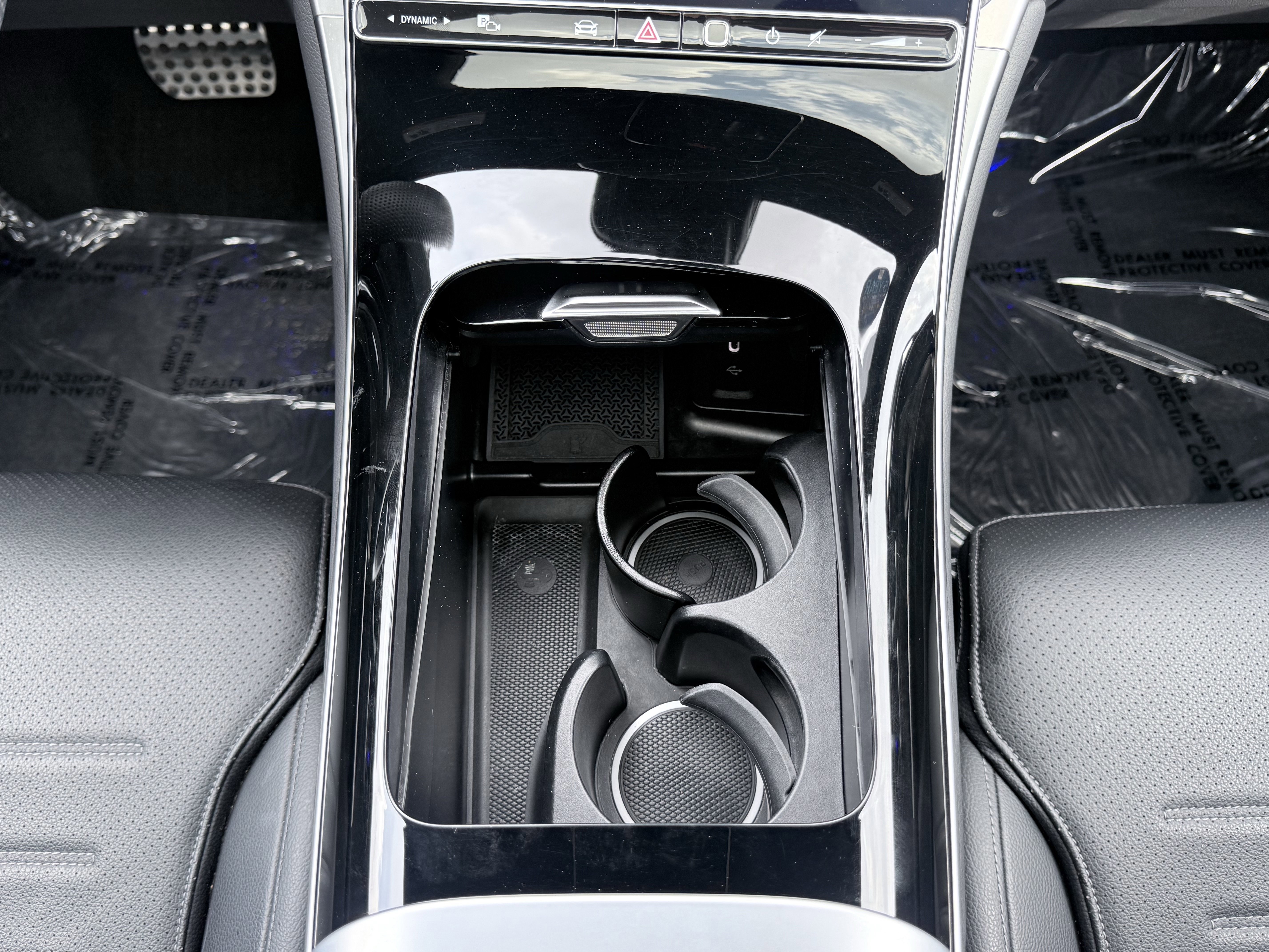 Used 2024 Mercedes-Benz GLC 300 4MATIC w/ AMG Line image 59