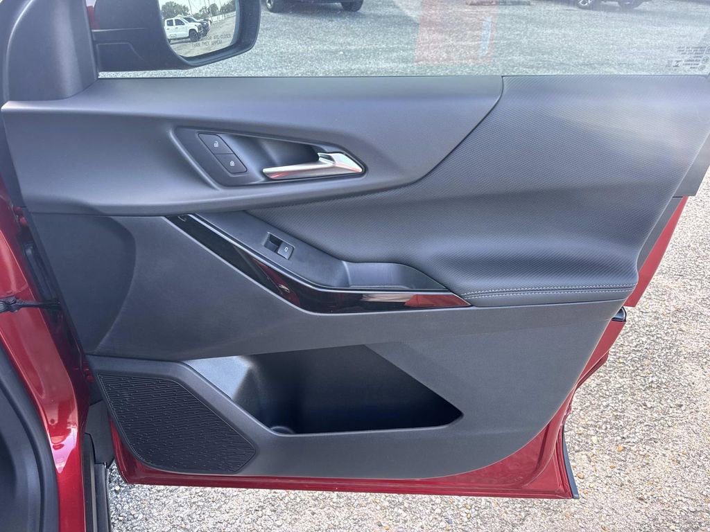 New 2026 Chevrolet Equinox LT image 13