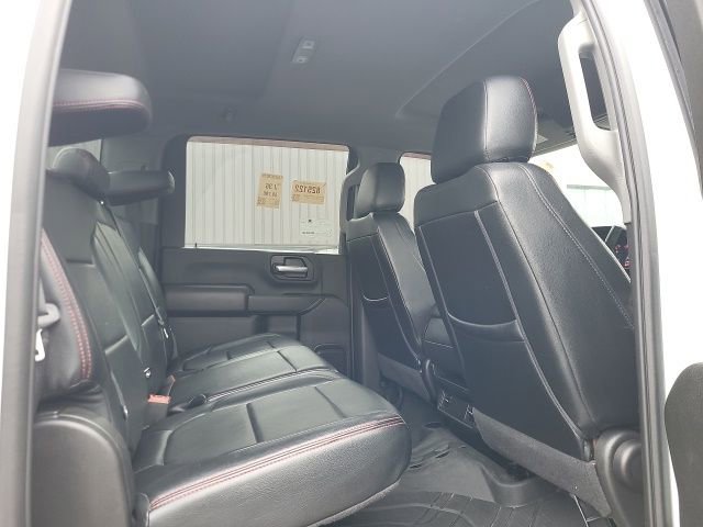 Used 2022 Chevrolet Silverado 2500 Custom w/ Custom Value Package image 12