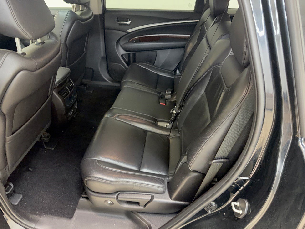 Used 2020 Acura MDX FWD image 25