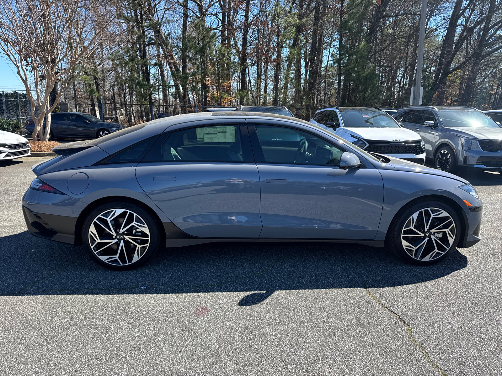 New 2025 Hyundai Ioniq 6 Limited image 9