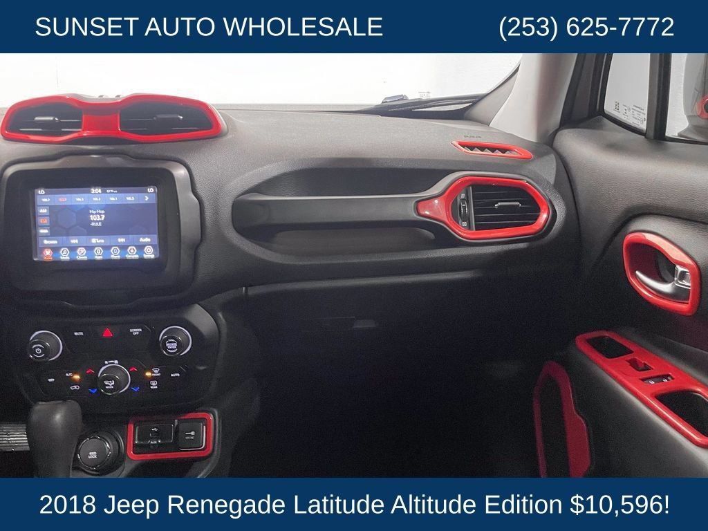 Used 2018 Jeep Renegade Altitude AWD/4WD image 30