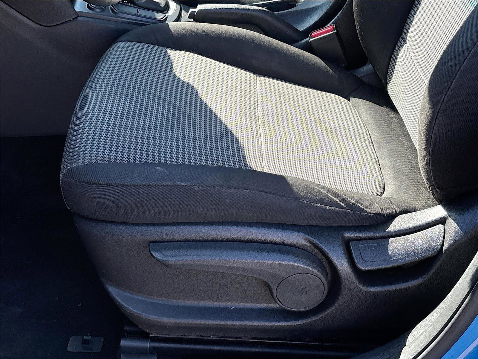 Used 2019 Hyundai Kona SE image 19