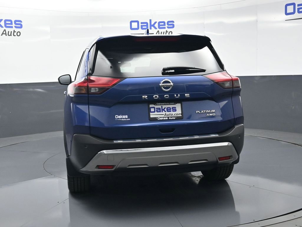 Used 2021 Nissan Rogue Platinum image 7