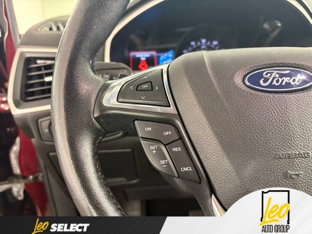Used 2020 Ford Edge SEL w/ Cold Weather Package AWD/4WD image 13
