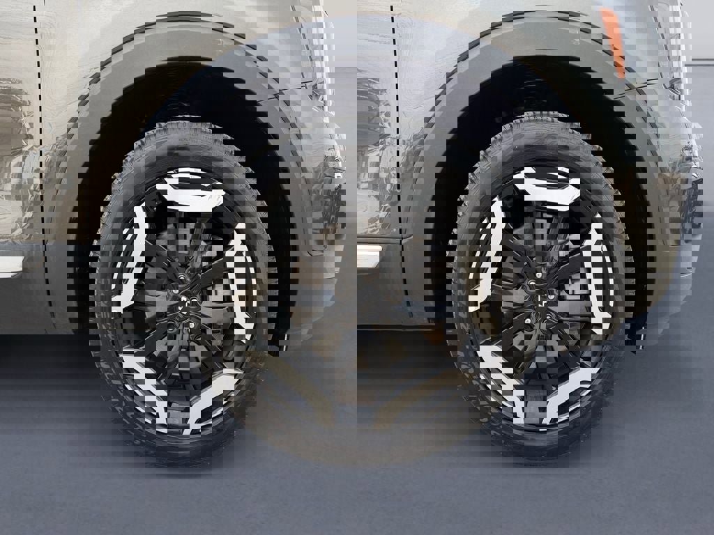 Used 2025 Kia Telluride S image 9