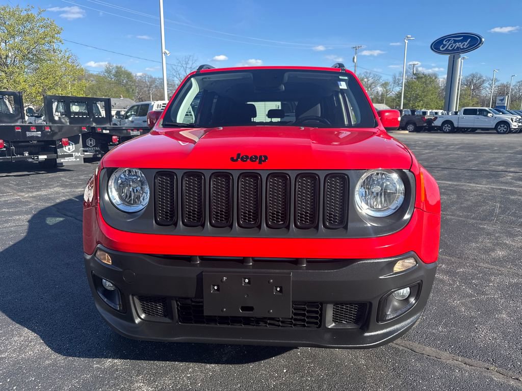 Used 2018 Jeep Renegade Altitude AWD/4WD image 3