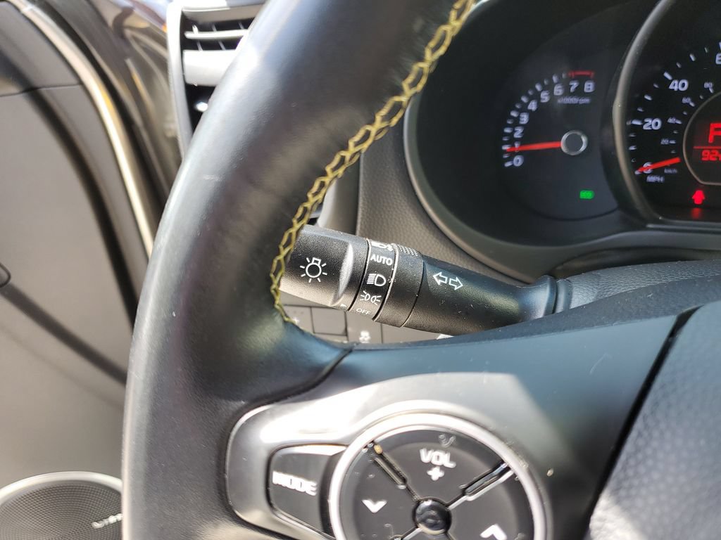 Used 2015 Kia Soul + w/ Audio Package FWD image 24