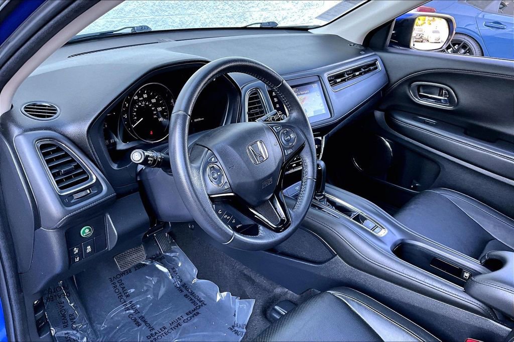 Used 2020 Honda HR-V Touring image 14