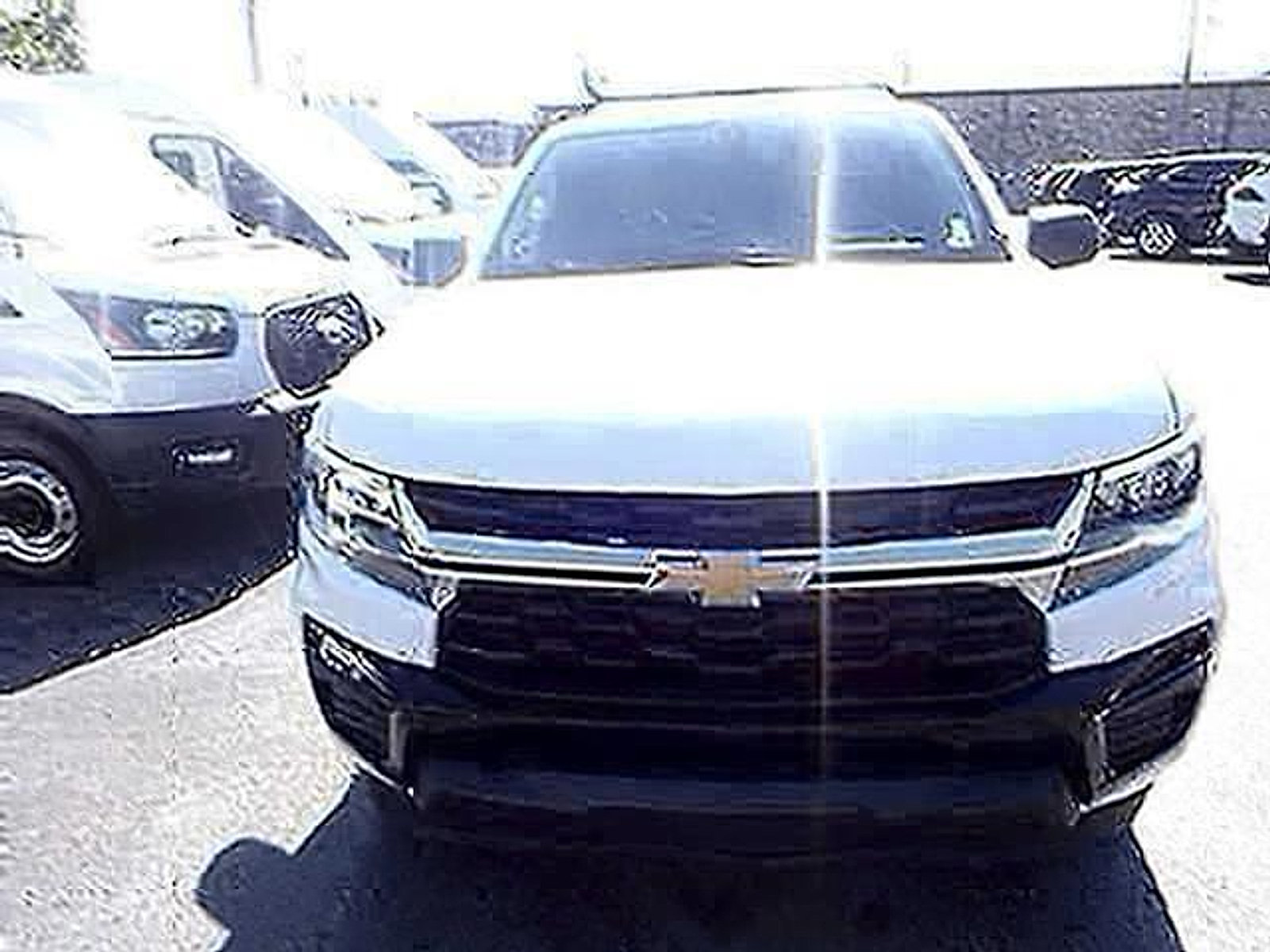 Used 2022 Chevrolet Colorado W/T w/ WT Convenience Package RWD image 2
