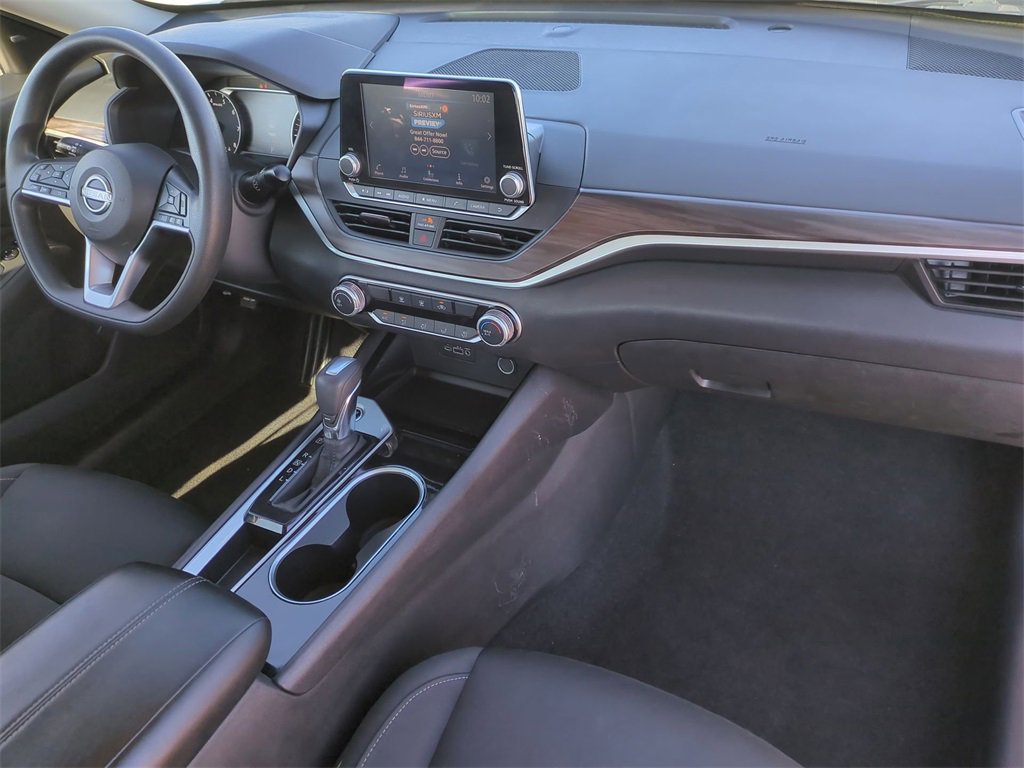 Used 2024 Nissan Altima 2.5 SV image 27