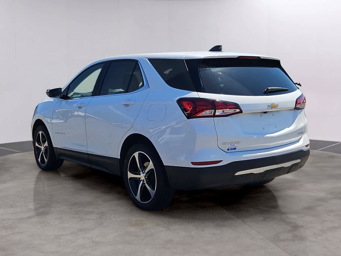 Used 2024 Chevrolet Equinox LT AWD/4WD image 6