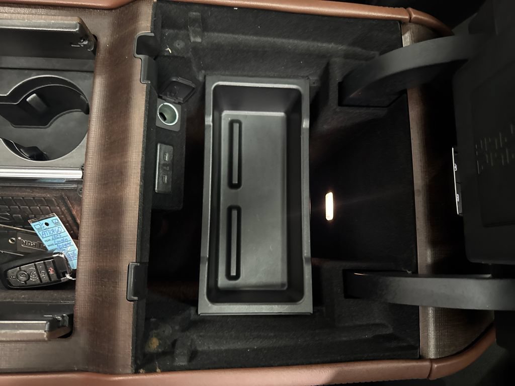 Used 2025 Lincoln Navigator L Reserve AWD/4WD image 28