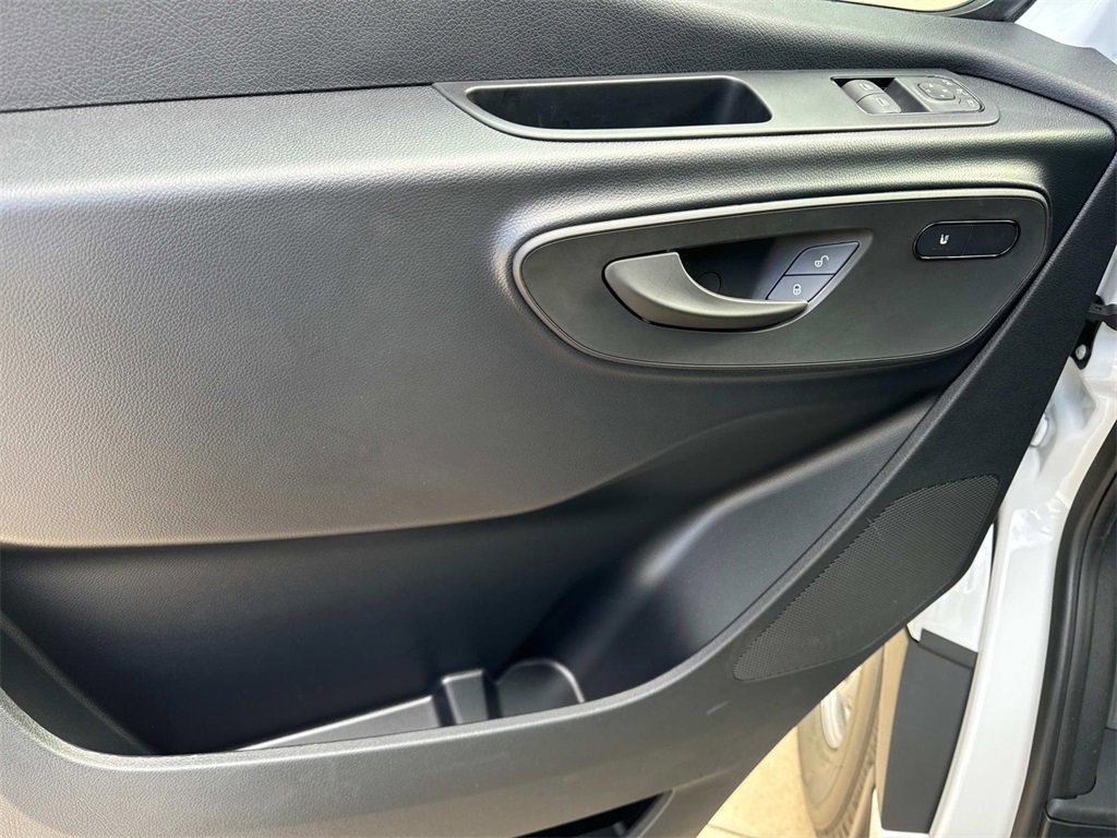 New 2024 Mercedes-Benz eSprinter 170 Cargo image 17