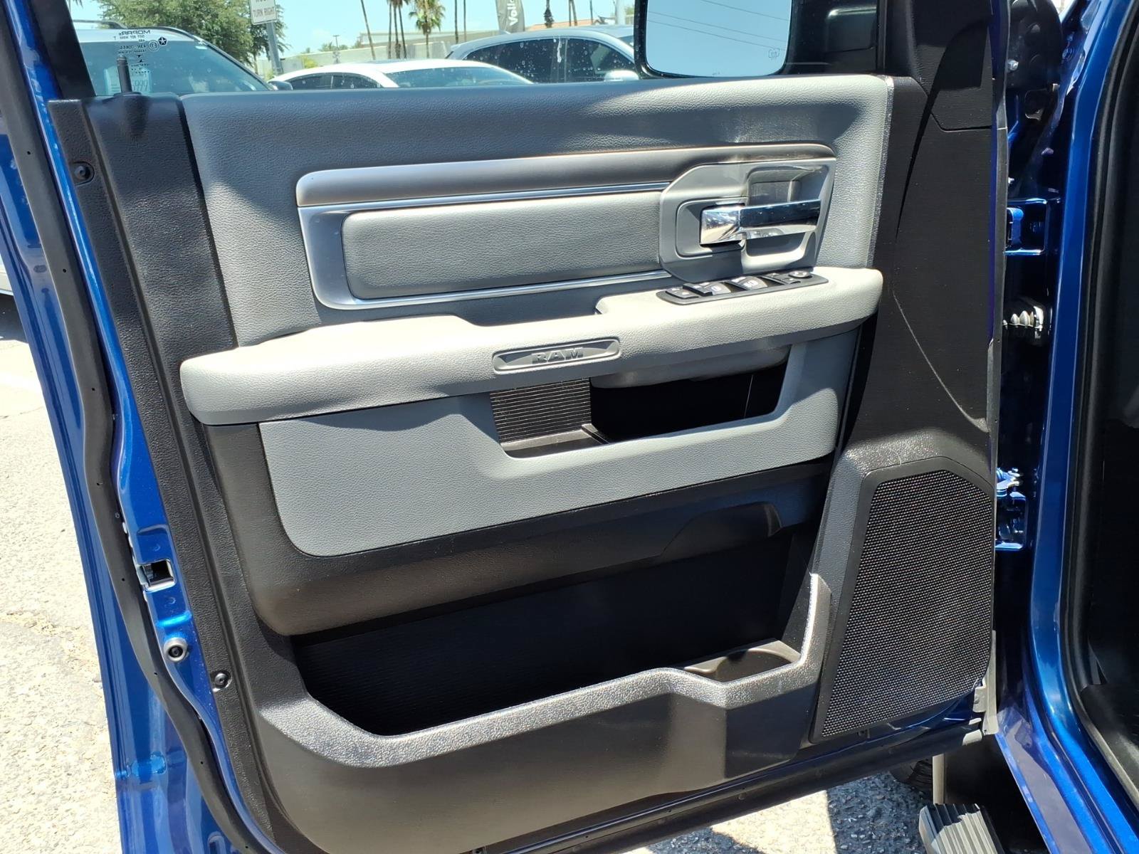 Used 2016 RAM 1500 Classic SLT RWD image 21
