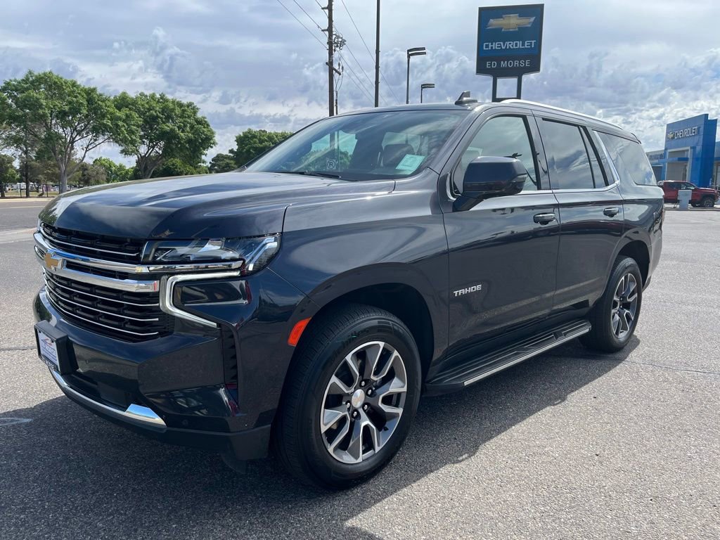 Used 2023 Chevrolet Tahoe LT w/ Luxury Package AWD/4WD image 1