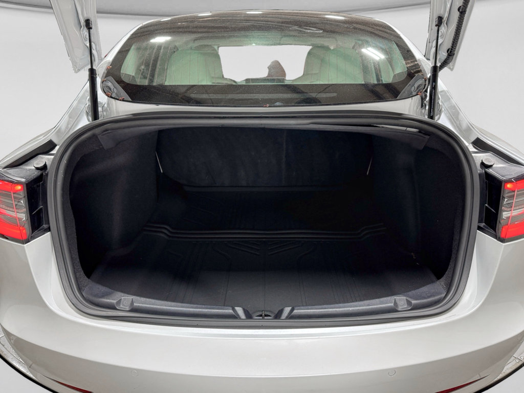 Used 2020 Tesla Model 3 Long Range image 25