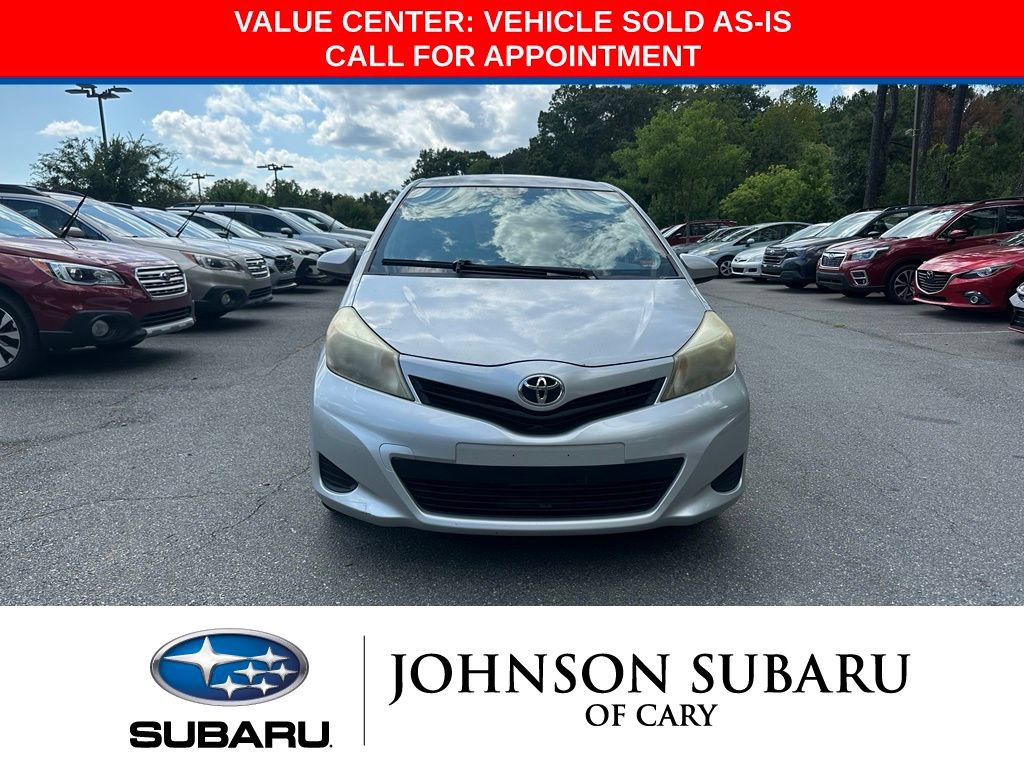 Used 2012 Toyota Yaris LE FWD image 3