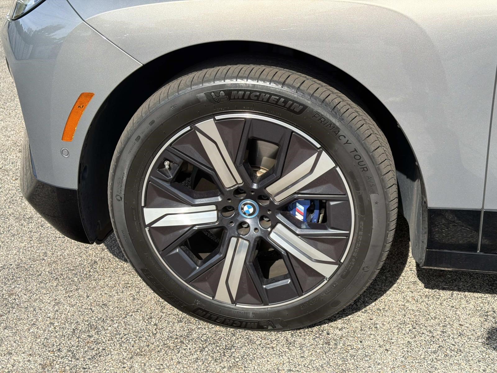 Certified 2024 BMW iX xDrive50 w/ Premium Package AWD/4WD image 20