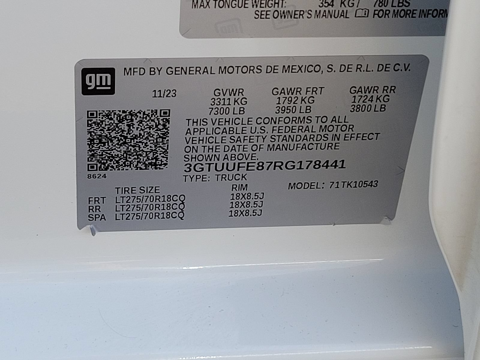 Used 2024 GMC Sierra 1500 AT4X AWD/4WD image 17