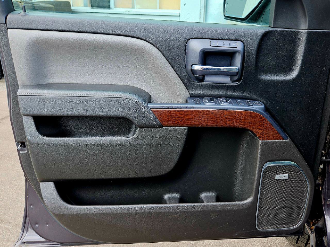 Used 2015 GMC Sierra 1500 SLT w/ SLT Crew Cab Value Package image 8