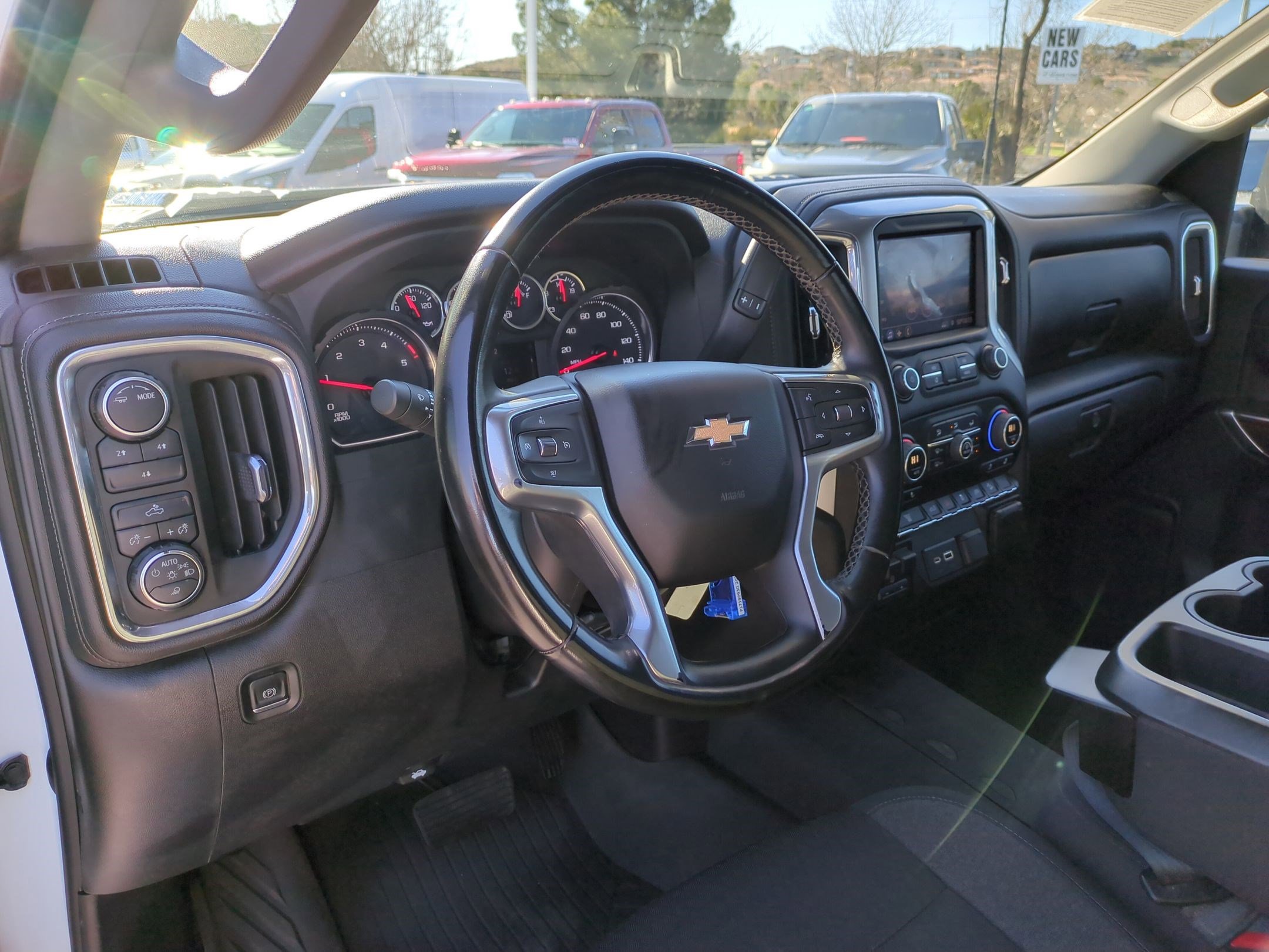 Used 2023 Chevrolet Silverado 2500 LT image 12
