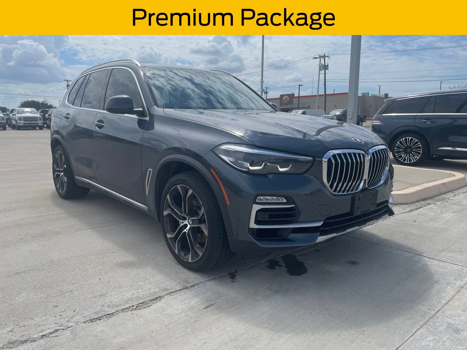 Used 2020 BMW X5 xDrive40i w/ Premium Package AWD/4WD image 1