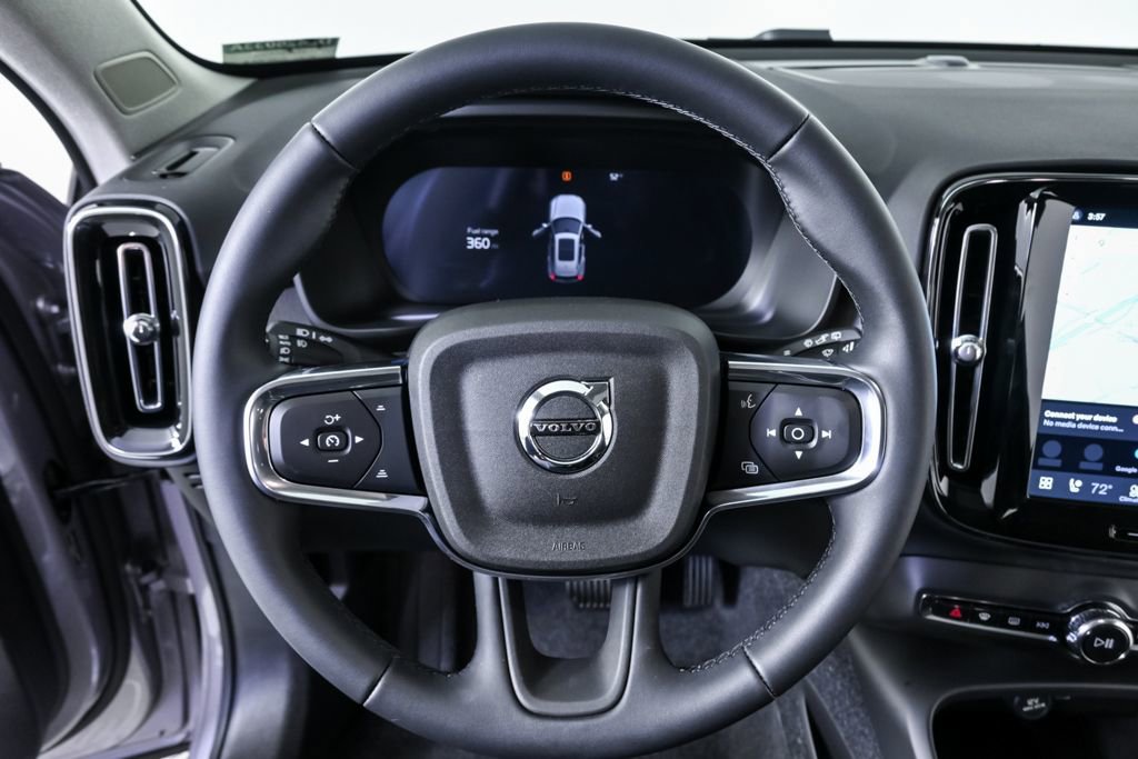 Used 2026 Volvo XC40 B4 Plus w/ Protection Package Premier image 10