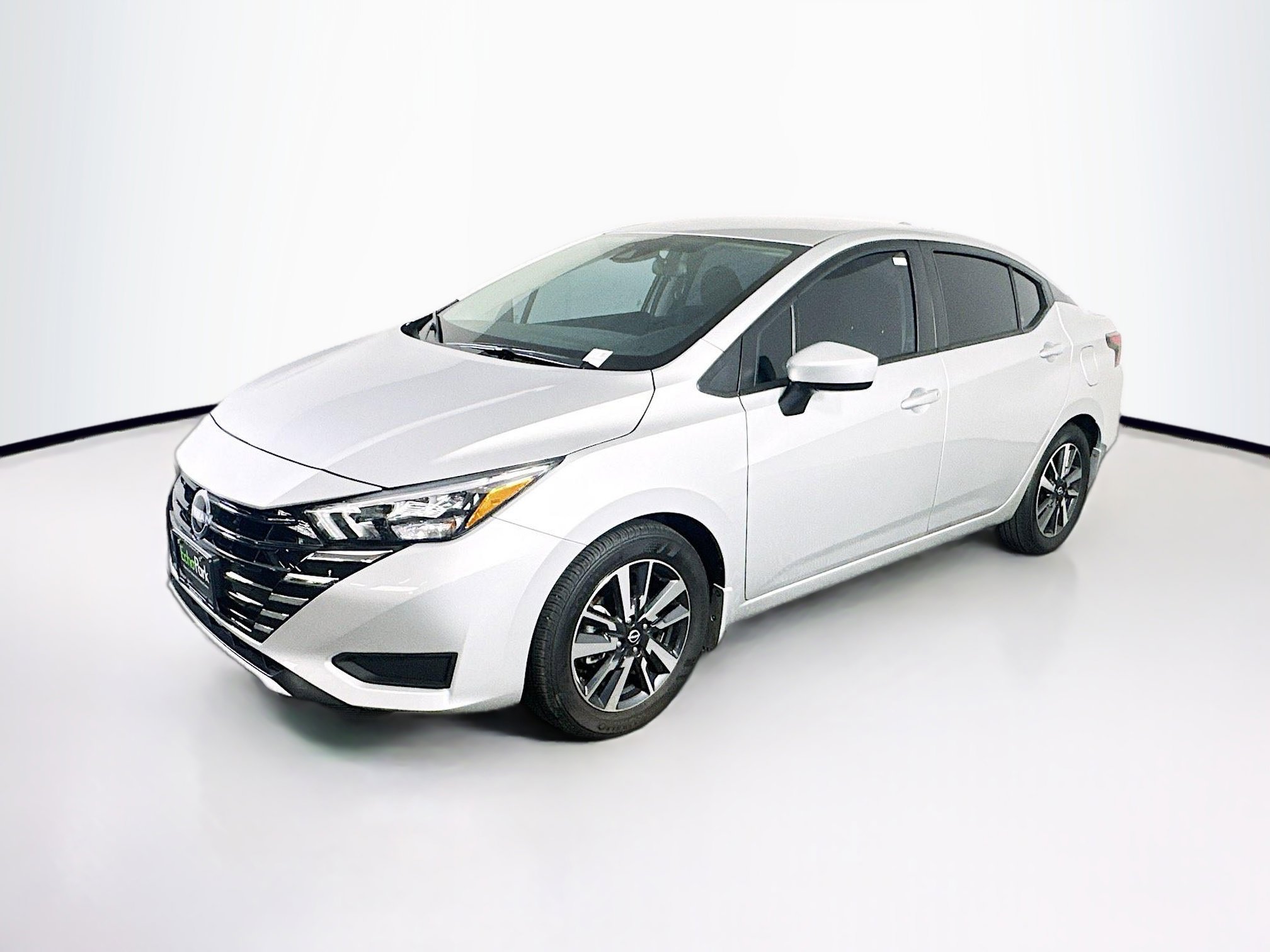 Used 2025 Nissan Versa SV w/ Trunk Package image 3