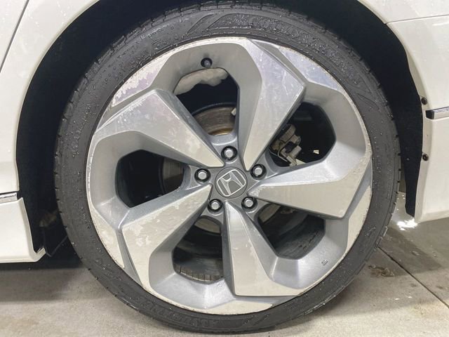 Used 2019 Honda Accord Touring image 33