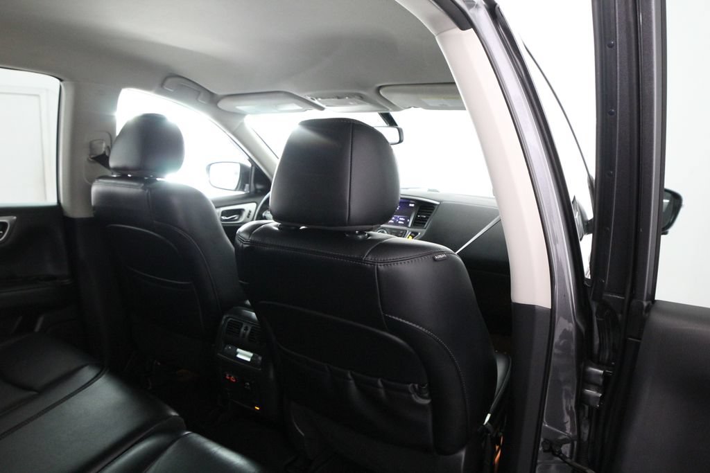 Used 2020 Nissan Pathfinder SL AWD/4WD image 45
