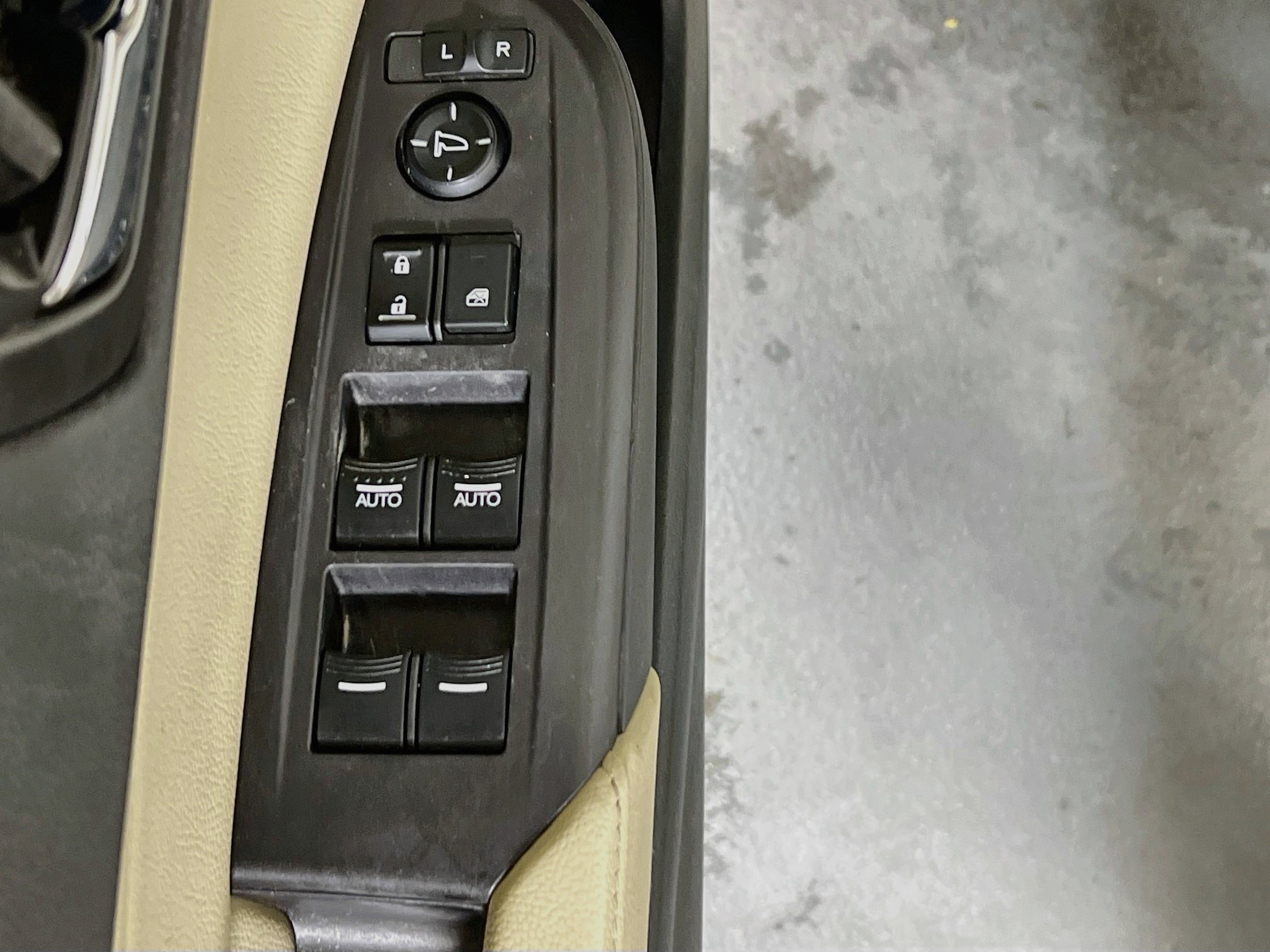 Used 2017 Acura ILX FWD image 16
