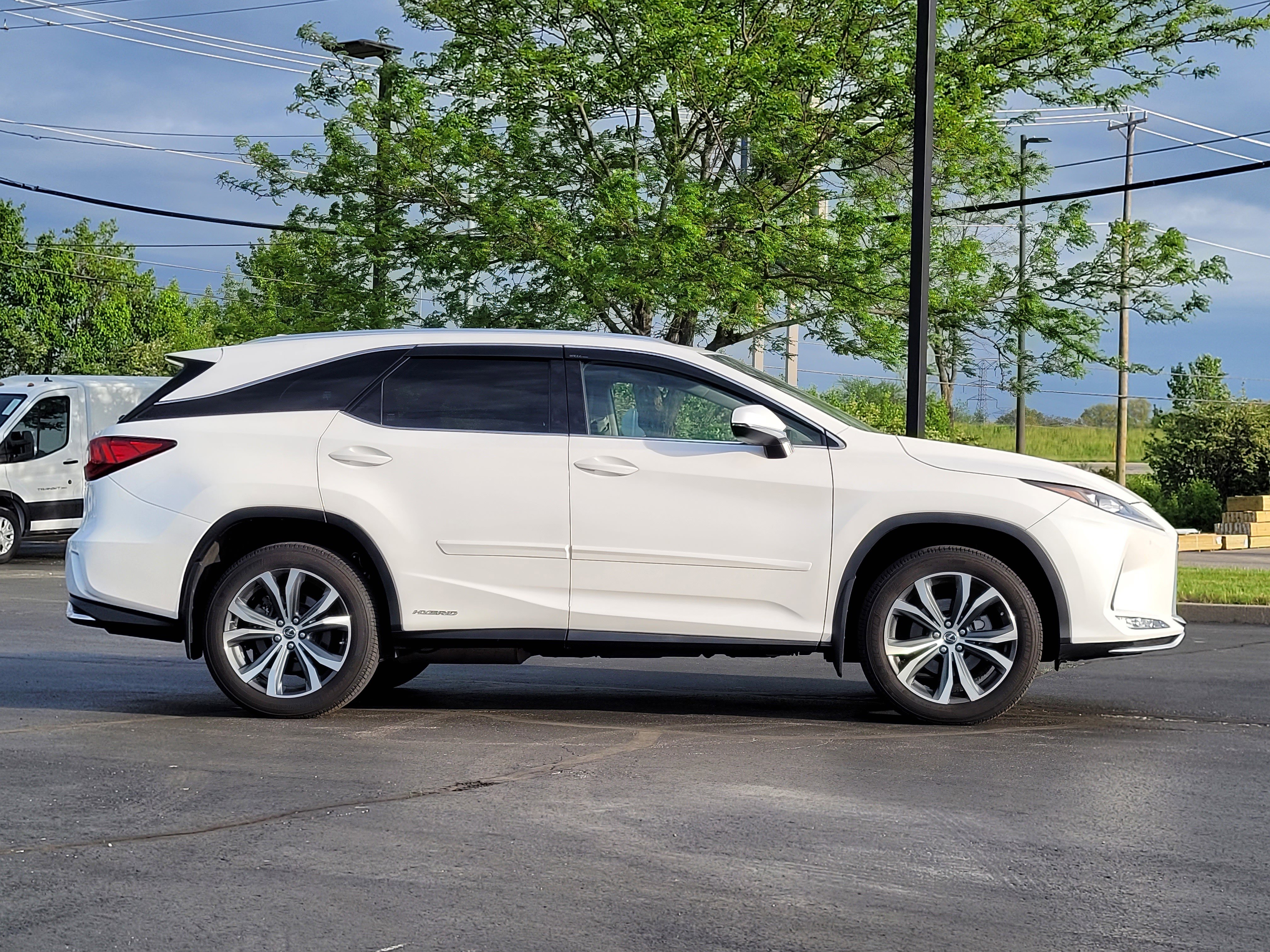 Used 2022 Lexus RX 450hL AWD w/ Premium Package image 2