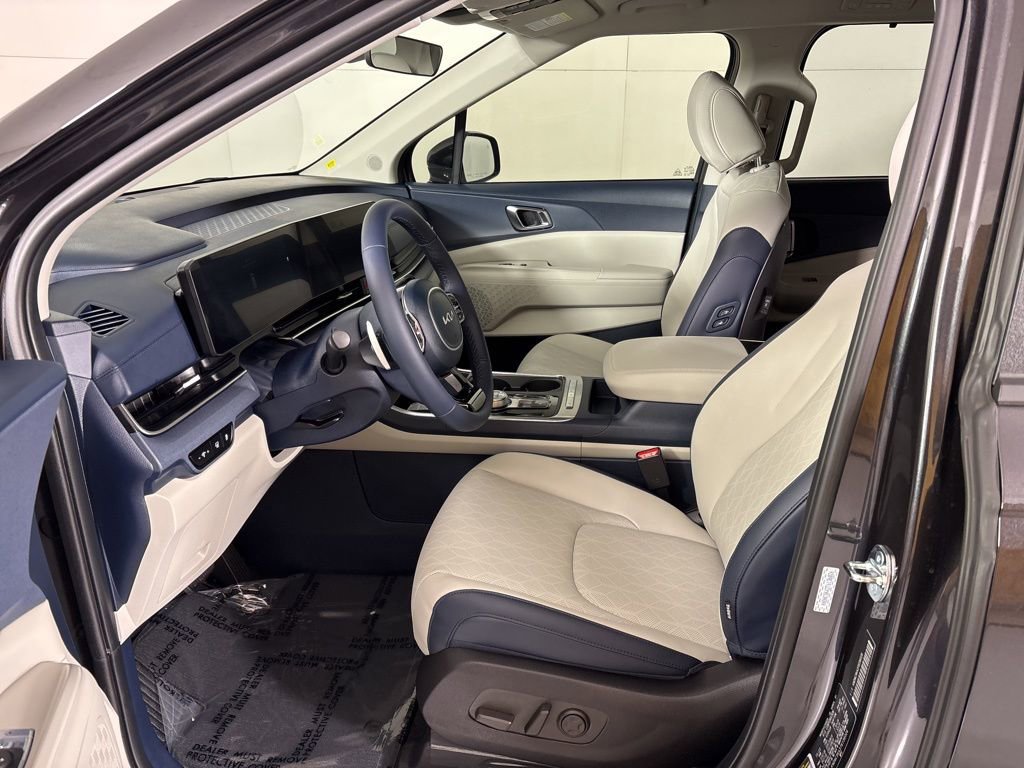 New 2026 Kia Carnival EX FWD image 16