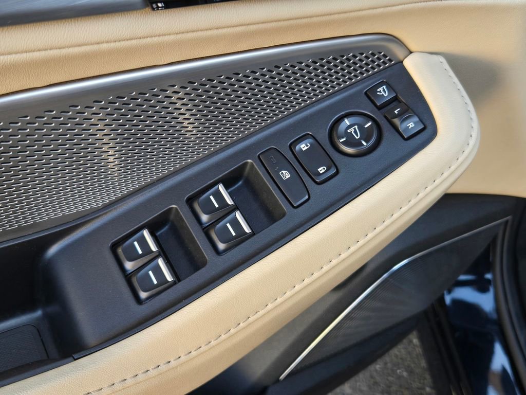 Used 2023 Acura MDX FWD w/ Technology Package image 11