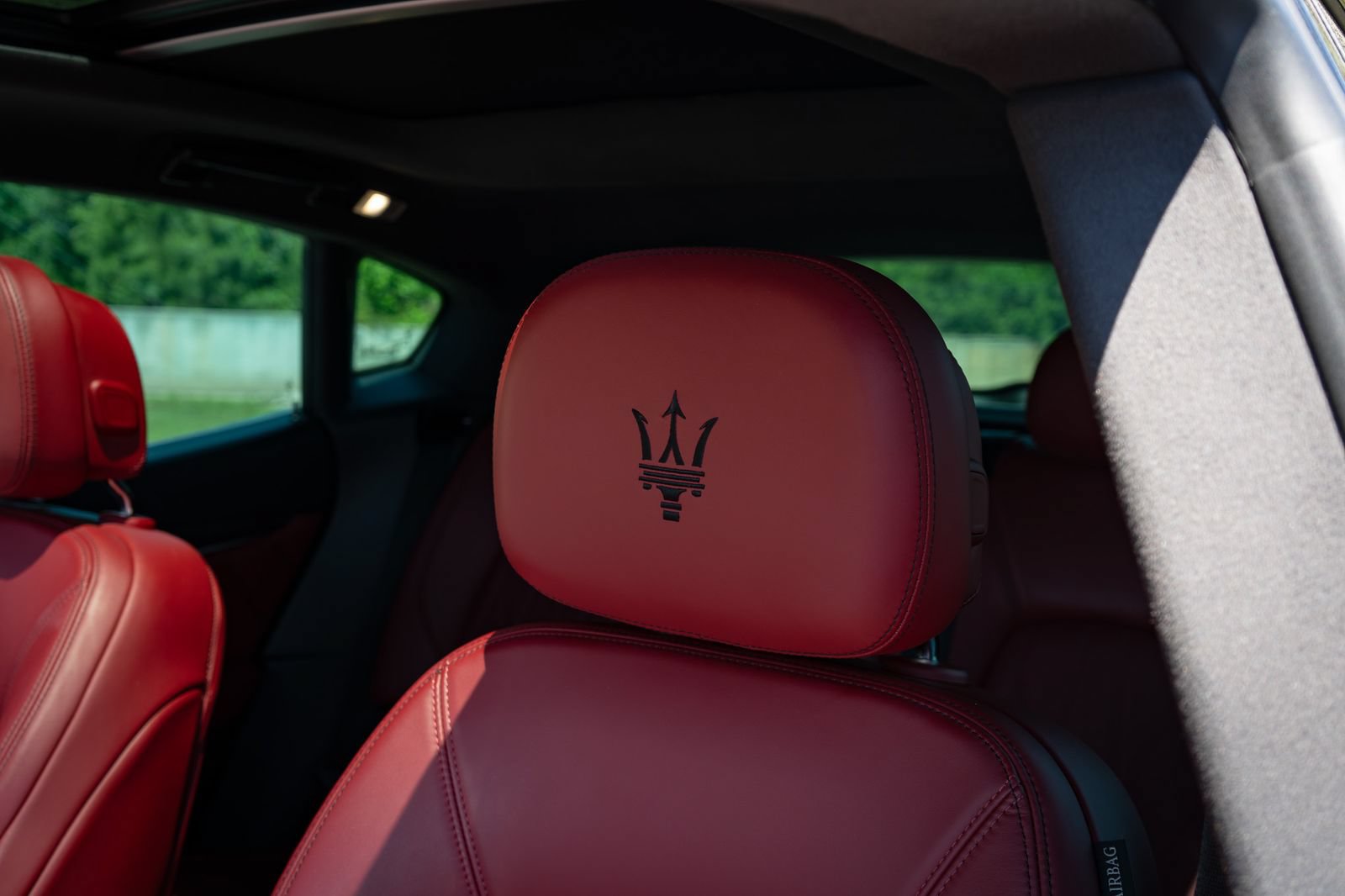 Used 2022 Maserati Levante Modena AWD/4WD image 28