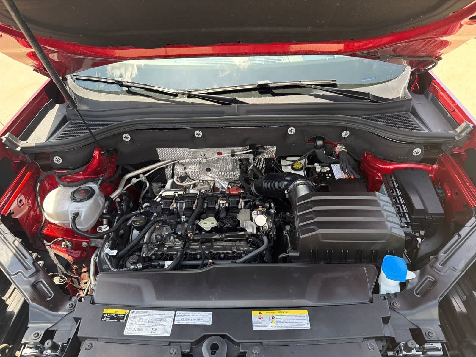 Used 2025 Volkswagen Atlas SEL Premium R-Line AWD/4WD image 9