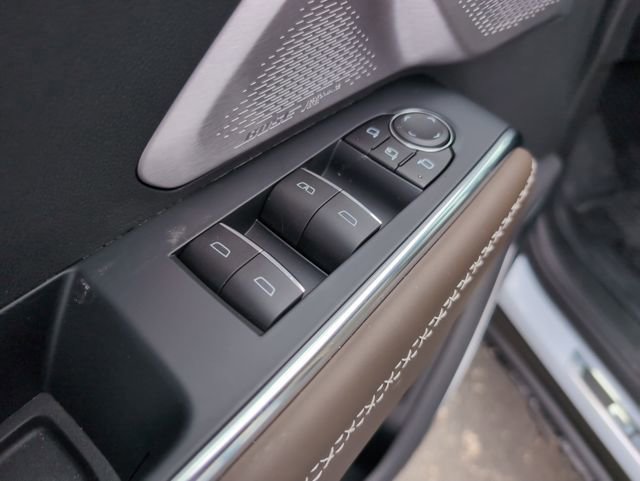 New 2026 GMC Acadia Denali Ultimate w/ LPO, Floor Liner Package image 15