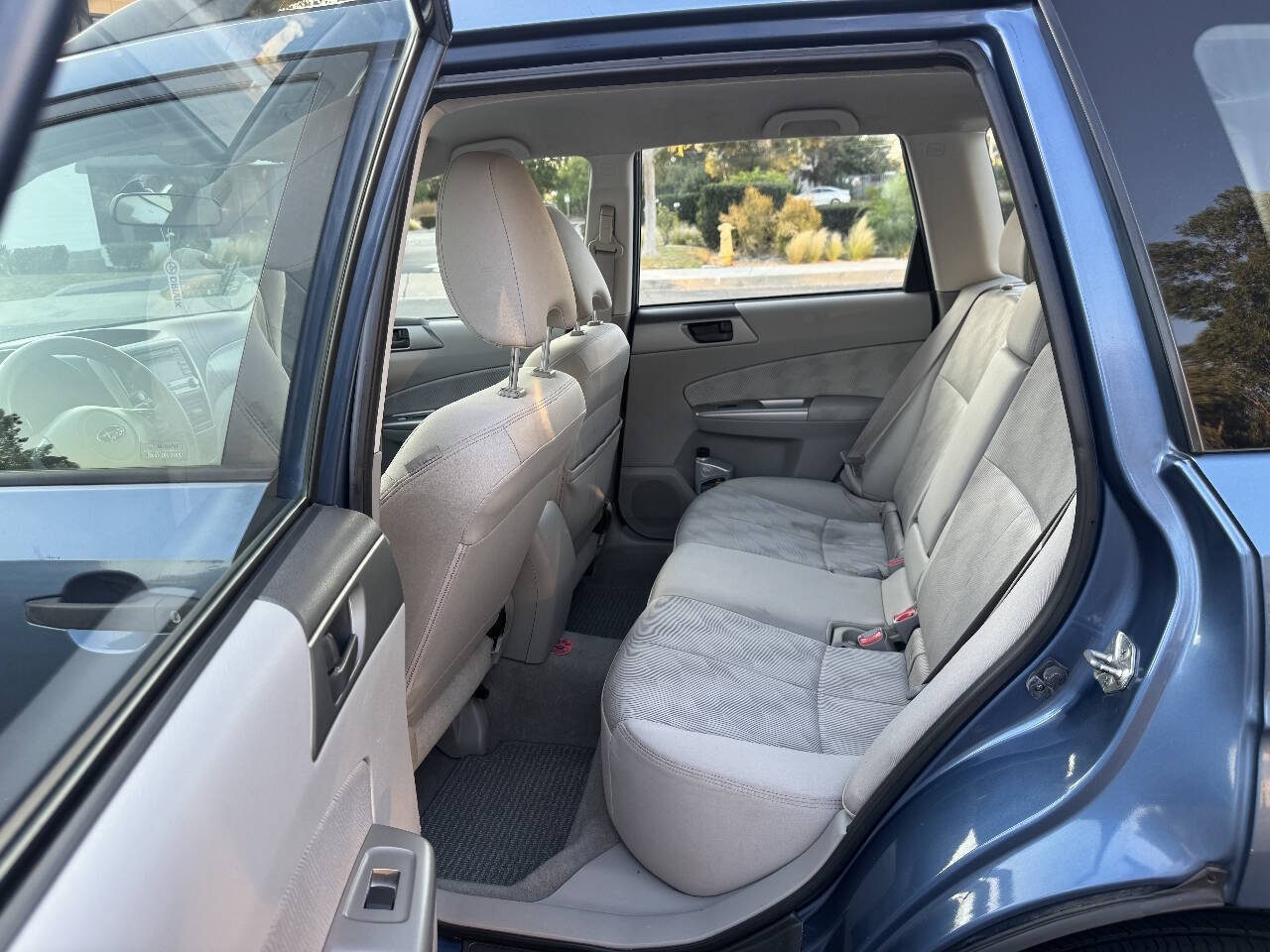 Used 2010 Subaru Forester 2.5X AWD/4WD image 9