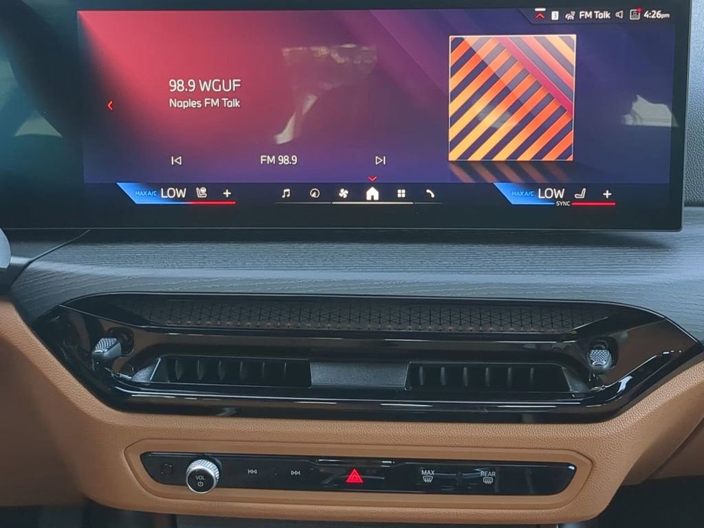 New 2026 BMW 330i Sedan w/ Premium Package RWD image 18