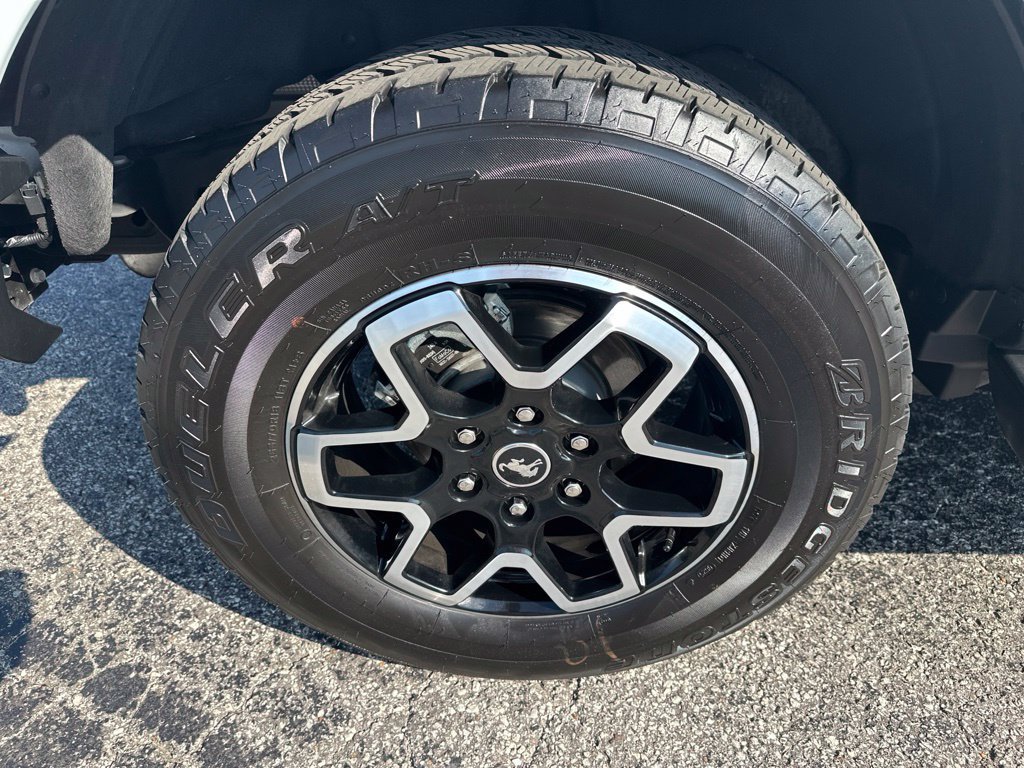 Used 2025 Ford Bronco Outer Banks AWD/4WD image 11