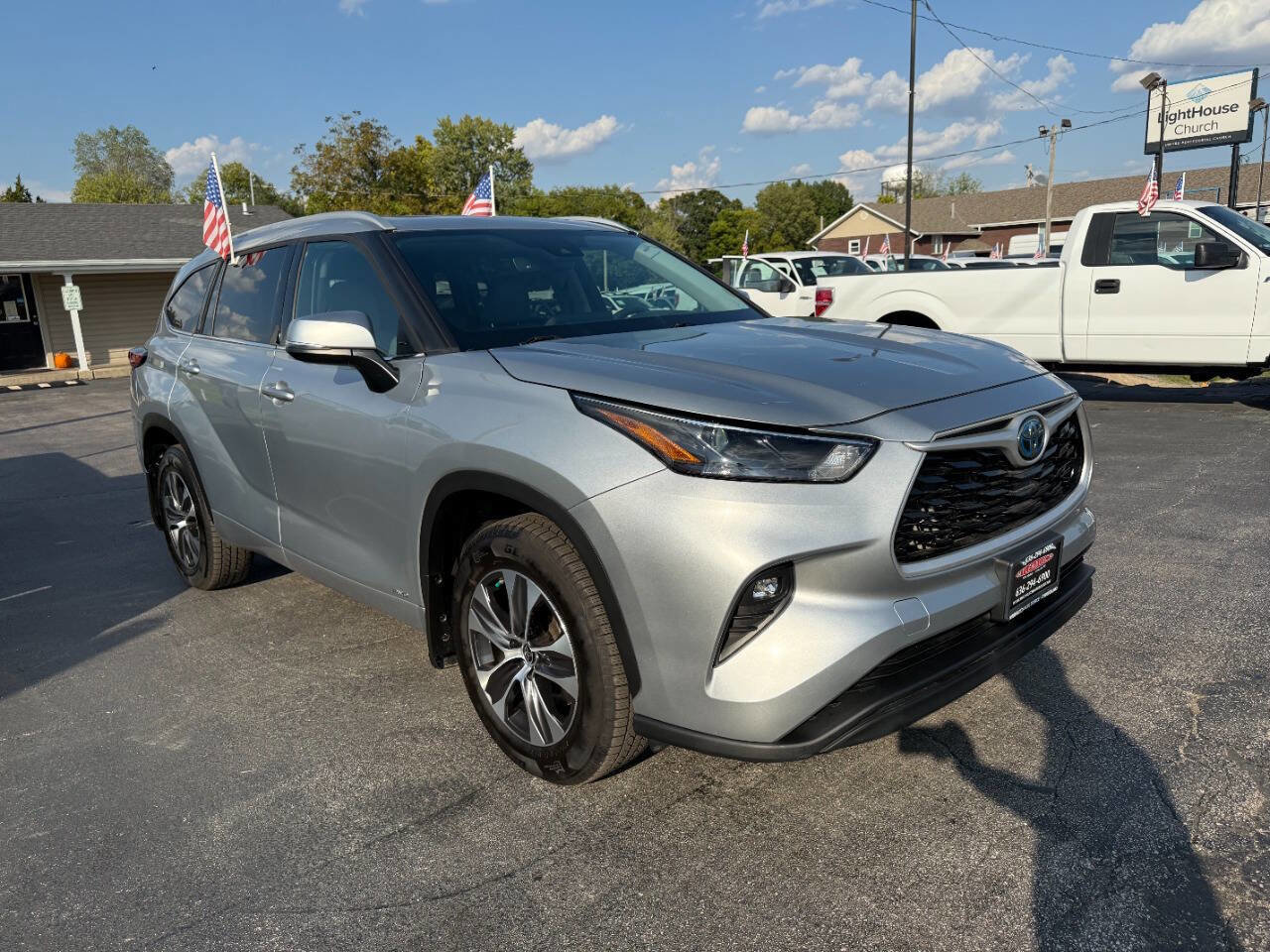 Used 2022 Toyota Highlander XLE image 4
