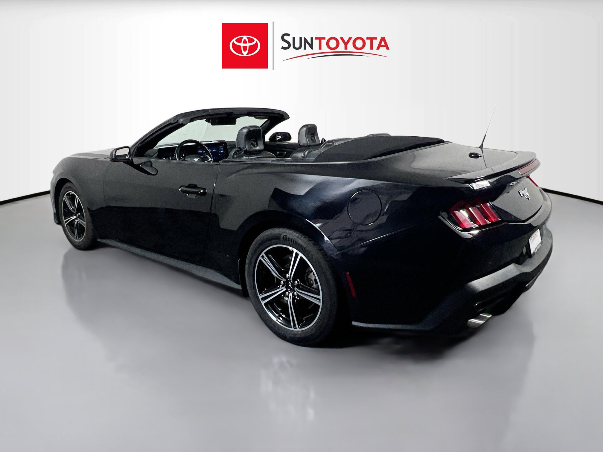 Used 2024 Ford Mustang Premium RWD image 40