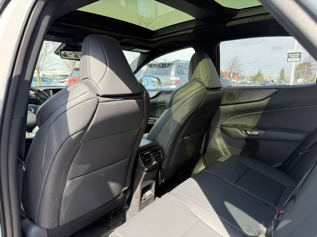 Used 2025 Lexus NX 350 F Sport image 16
