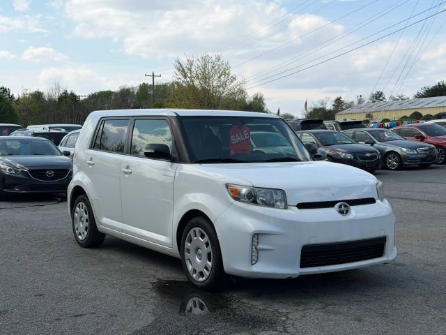 Used 2015 Scion xB image 7